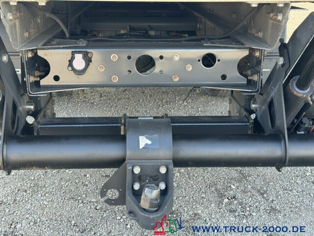 Iveco 75E18 Koffer & LBW original NUR 139.373 Km - Box van: picture 4 Iveco 75E18 Koffer & LBW original NUR 139.373 Km - Box van: picture 4