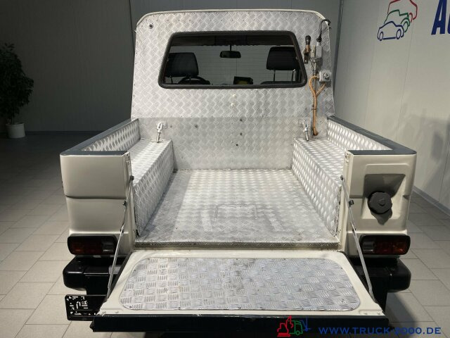 Mercedes-Benz 300 GD Pickup "Mit Winterdienst" 1. Hand 29 TKM - Pickup truck: picture 5 Mercedes-Benz 300 GD Pickup "Mit Winterdienst" 1. Hand 29 TKM - Pickup truck: picture 5
