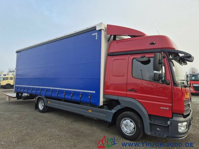 Mercedes-Benz 823 Schiebeplane L+R LBW nur 164TKM Gr.Haus 1.Hd - Curtainsider truck: picture 5 Mercedes-Benz 823 Schiebeplane L+R LBW nur 164TKM Gr.Haus 1.Hd - Curtainsider truck: picture 5