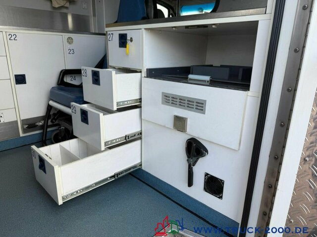 Mercedes-Benz Sprinter 516 Fahrtec RTW Luftfederung 1. Hand - Ambulance: picture 3 Mercedes-Benz Sprinter 516 Fahrtec RTW Luftfederung 1. Hand - Ambulance: picture 3