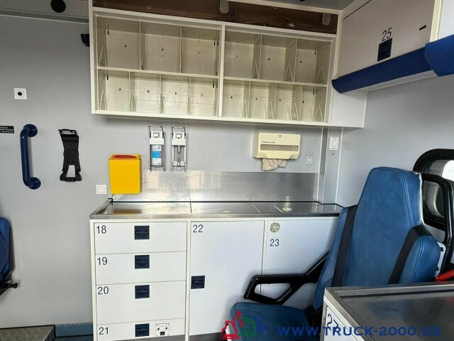 Mercedes-Benz Sprinter 516 Fahrtec RTW Luftfederung 1. Hand - Ambulance: picture 4 Mercedes-Benz Sprinter 516 Fahrtec RTW Luftfederung 1. Hand - Ambulance: picture 4