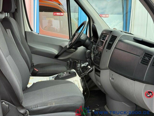 Mercedes-Benz Sprinter 516 Fahrtec RTW Luftfederung Retarder - Ambulance: picture 5 Mercedes-Benz Sprinter 516 Fahrtec RTW Luftfederung Retarder - Ambulance: picture 5