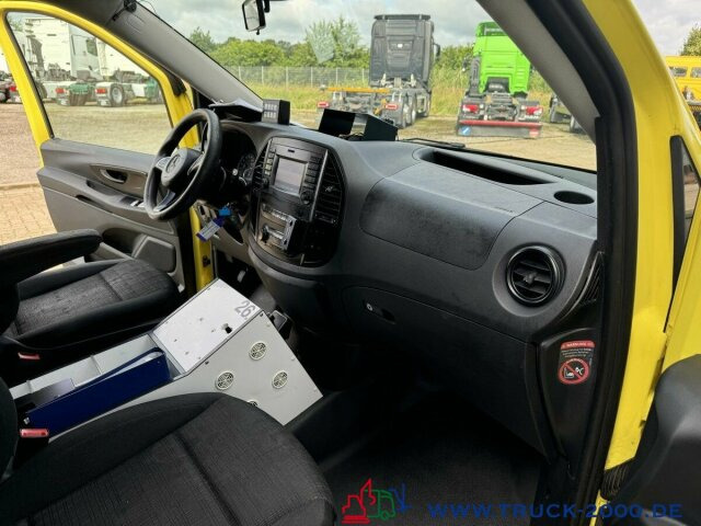 Mercedes-Benz Vito119 CDI 4x4 Notarzt Rettung Ambulance Klima - Ambulance: picture 4 Mercedes-Benz Vito119 CDI 4x4 Notarzt Rettung Ambulance Klima - Ambulance: picture 4
