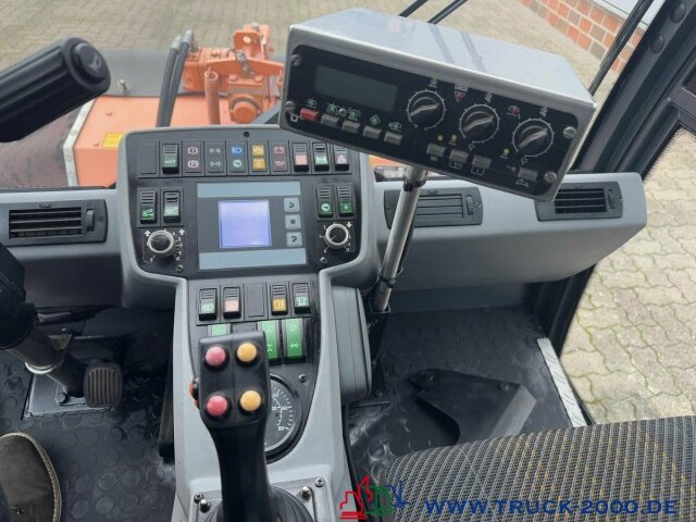 Multicar Tremo X56 Winterdienst Streuer + Besen NUR9769KM - Road sweeper: picture 4 Multicar Tremo X56 Winterdienst Streuer + Besen NUR9769KM - Road sweeper: picture 4