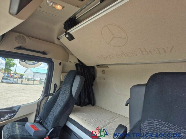 Mercedes-Benz Actros 1846 Giga Space Retarder 2 Betten - Tractor unit: picture 2 Mercedes-Benz Actros 1846 Giga Space Retarder 2 Betten - Tractor unit: picture 2