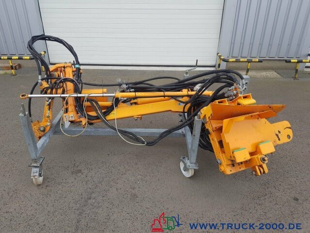 Unimog Mulag MRF 300 Schlegelmähkopf MS + Ausleger - Boom mower: picture 1 Unimog Mulag MRF 300 Schlegelmähkopf MS + Ausleger - Boom mower: picture 1