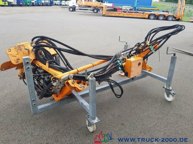 Unimog Mulag MRF 300 Schlegelmähkopf MS + Ausleger - Boom mower: picture 3 Unimog Mulag MRF 300 Schlegelmähkopf MS + Ausleger - Boom mower: picture 3