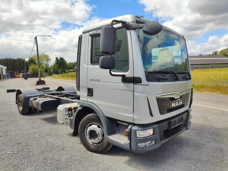 Cab chassis truck MAN TGL 12.250 Chassis cabine Euro6: picture 1