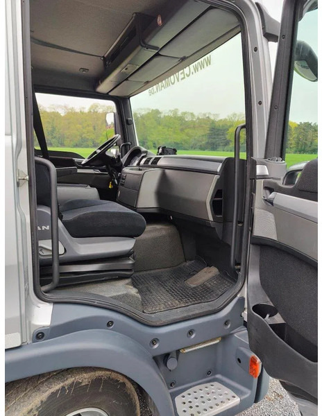 Hook lift truck, Crane truck MAN TGL 12.250 City-Abroller Container + Palfinger PK5001 Remote: picture 17