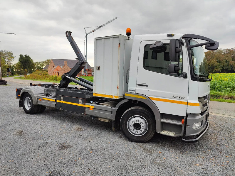 Mercedes-Benz Atego 1218 Containersystem / Hooklift Hyvalift - Hook lift truck: picture 2 Mercedes-Benz Atego 1218 Containersystem / Hooklift Hyvalift - Hook lift truck: picture 2
