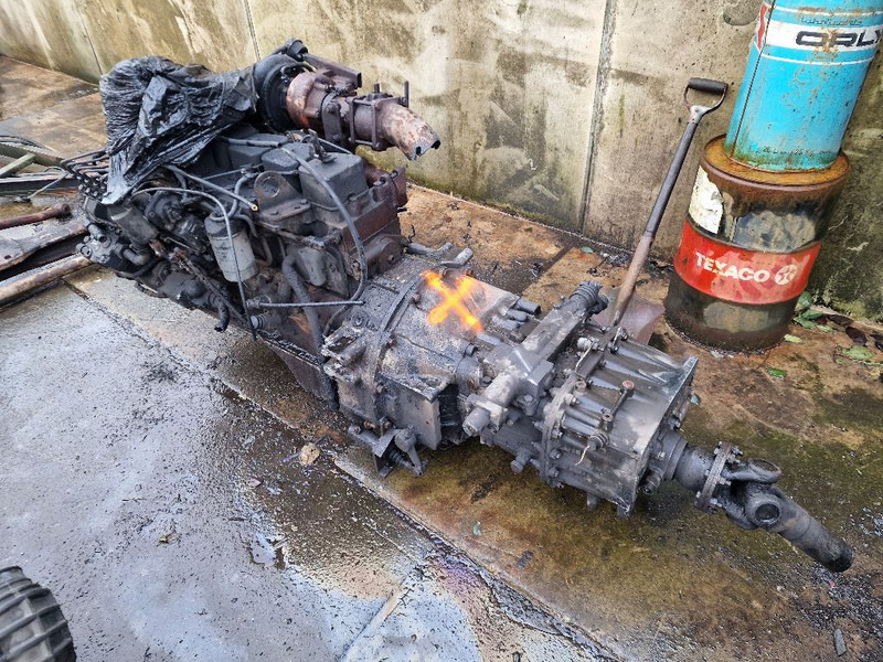 Cummins B215 - Engine: picture 4 Cummins B215 - Engine: picture 4