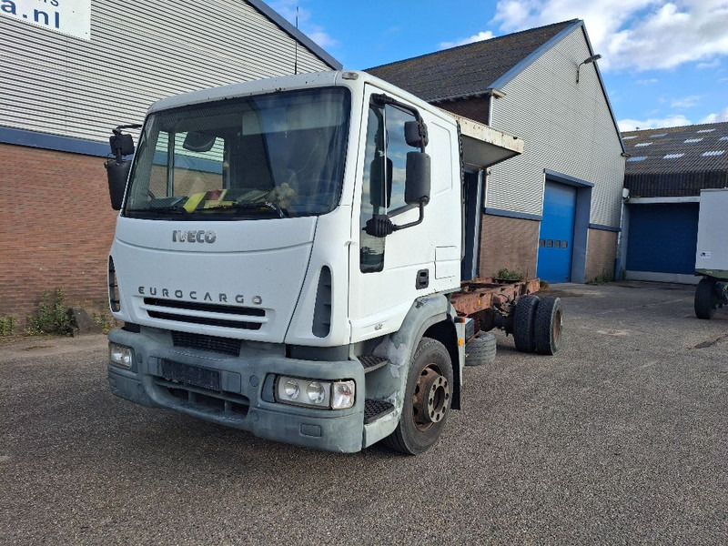 Iveco ML150E21 EUROCARGO - Cab chassis truck: picture 1 Iveco ML150E21 EUROCARGO - Cab chassis truck: picture 1