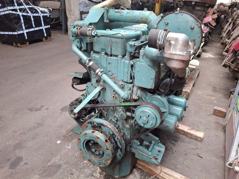 Mitsubishi S6B-MPTA - Engine: picture 1 Mitsubishi S6B-MPTA - Engine: picture 1