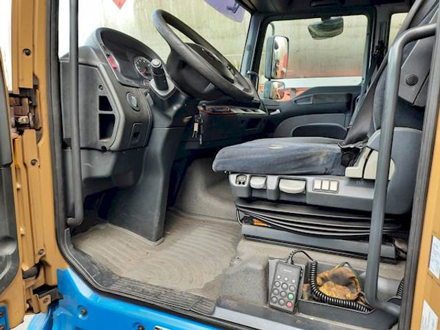 MAN TGA 18.480 - Tractor unit: picture 3 MAN TGA 18.480 - Tractor unit: picture 3