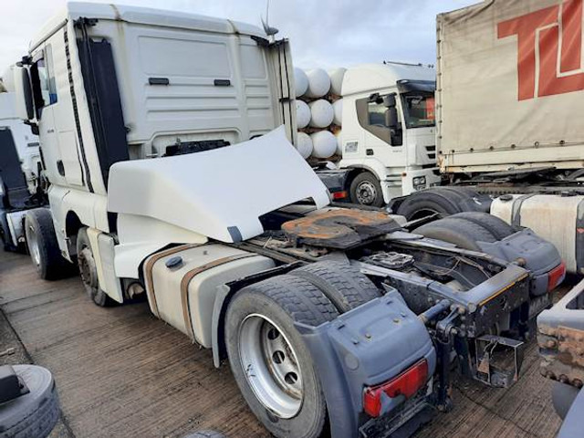 MAN TGX 18.400 - Tractor unit: picture 4 MAN TGX 18.400 - Tractor unit: picture 4