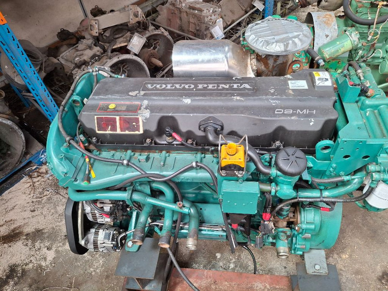 Volvo PENTA D9A2J MH - Engine: picture 2 Volvo PENTA D9A2J MH - Engine: picture 2