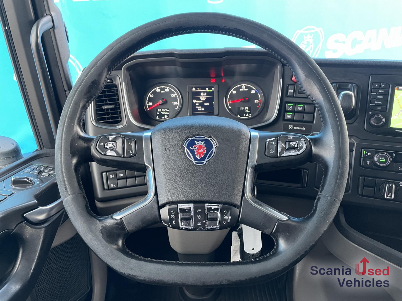 SCANIA R 450 A4x2NA DIFF LOCK RETARDER ACC NAVI - Tractor unit: picture 5 SCANIA R 450 A4x2NA DIFF LOCK RETARDER ACC NAVI - Tractor unit: picture 5