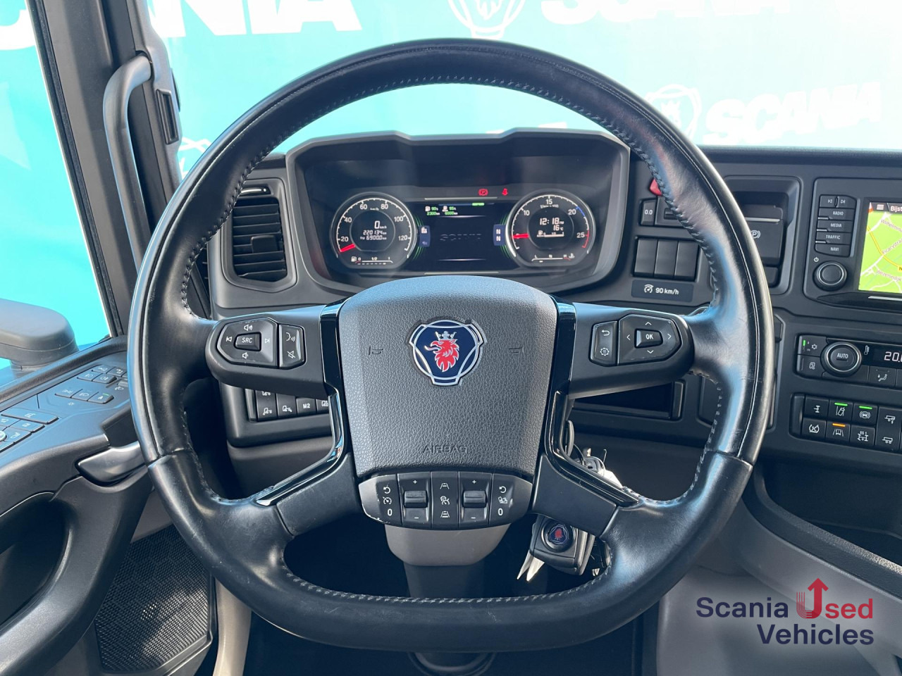 SCANIA R 450 A4x2NB DIFF-L RETARDER FULL AIR P-AIRCO ACC - Tractor unit: picture 2 SCANIA R 450 A4x2NB DIFF-L RETARDER FULL AIR P-AIRCO ACC - Tractor unit: picture 2