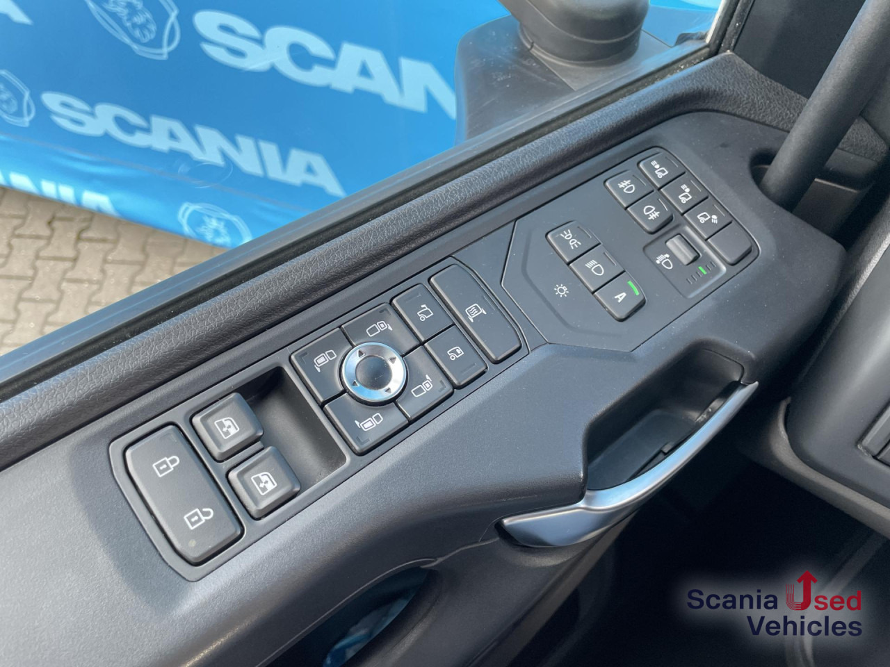 SCANIA R 450 A4x2NB RETARDER DIFF-L FULL AIR 8T ACC - Tractor unit: picture 5 SCANIA R 450 A4x2NB RETARDER DIFF-L FULL AIR 8T ACC - Tractor unit: picture 5
