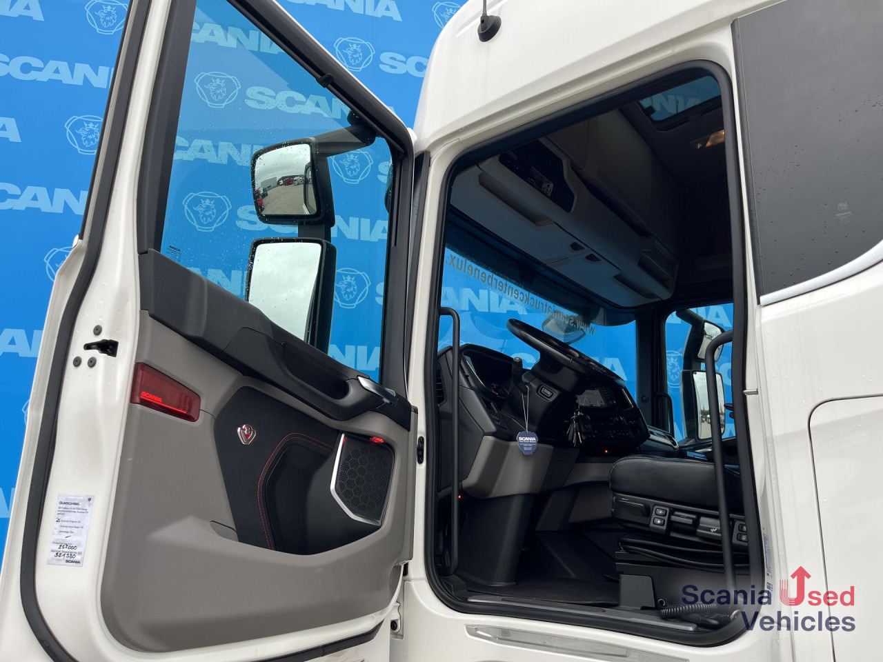 SCANIA S 590 A4x2NA V8 RETARDER DIFF-L 8T NAVI LED ALCOA - Tractor unit: picture 3 SCANIA S 590 A4x2NA V8 RETARDER DIFF-L 8T NAVI LED ALCOA - Tractor unit: picture 3