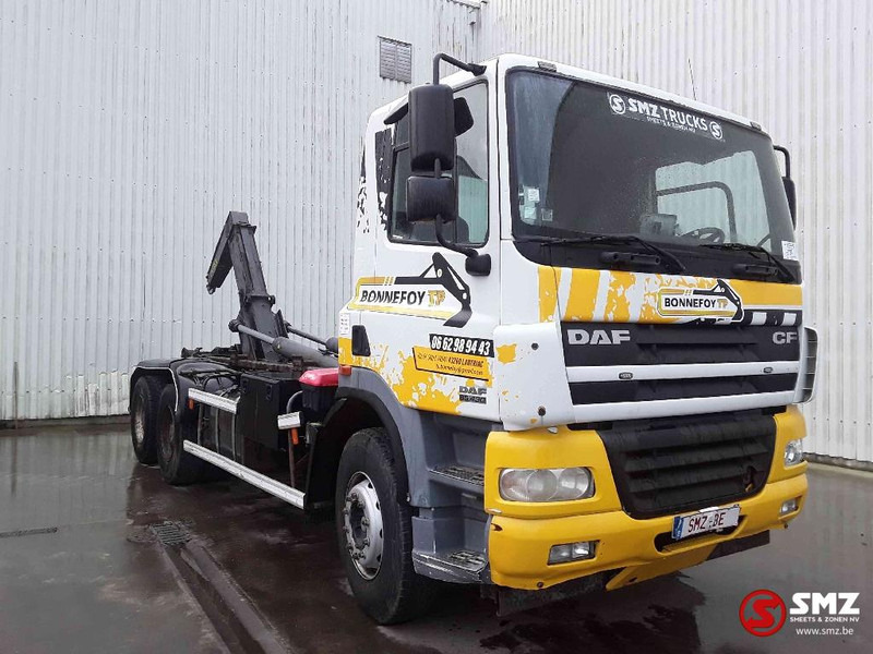 DAF 85 CF 430 6x4 euro3 - Container transporter/ Swap body truck: picture 1 DAF 85 CF 430 6x4 euro3 - Container transporter/ Swap body truck: picture 1