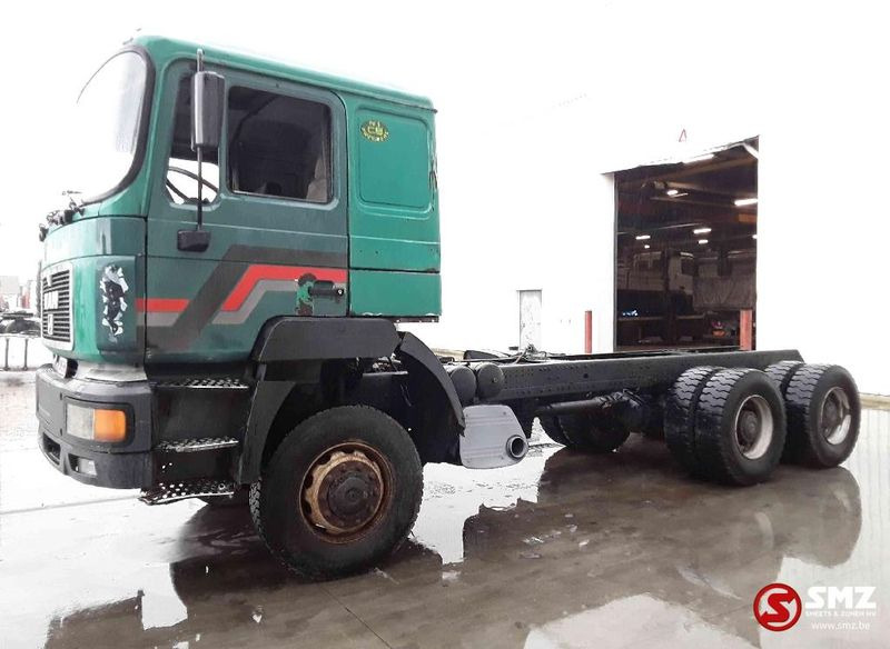 MAN 27.403 6x6 - Cab chassis truck: picture 5 MAN 27.403 6x6 - Cab chassis truck: picture 5