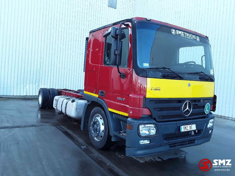 Mercedes-Benz Actros 1841 - Cab chassis truck: picture 1 Mercedes-Benz Actros 1841 - Cab chassis truck: picture 1