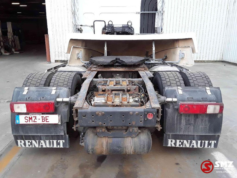Tractor unit Renault Premium 450 manual: picture 12
