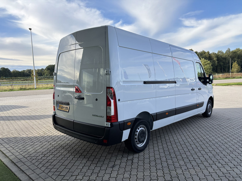 Renault Master 135 L3H2 Parkeersensoren + Cruise control - Small van: picture 3 Renault Master 135 L3H2 Parkeersensoren + Cruise control - Small van: picture 3