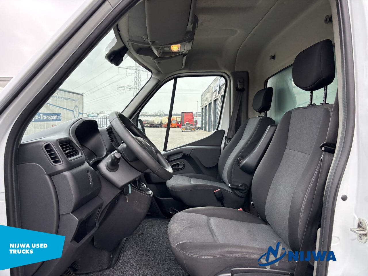 Renault Master T35 165 Navigatie + Zijdeur Kasten Renault Master T35 165 Navigatie + Zijdeur Kasten - Panel van: picture 5 Renault Master T35 165 Navigatie + Zijdeur Kasten Renault Master T35 165 Navigatie + Zijdeur Kasten - Panel van: picture 5