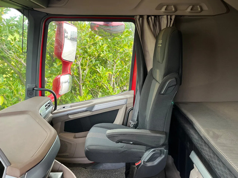 Dropside/ Flatbed truck DAF XG+ 530 FAS Euro6 Full-Air: picture 14 Dropside/ Flatbed truck DAF XG+ 530 FAS Euro6 Full-Air: picture 14