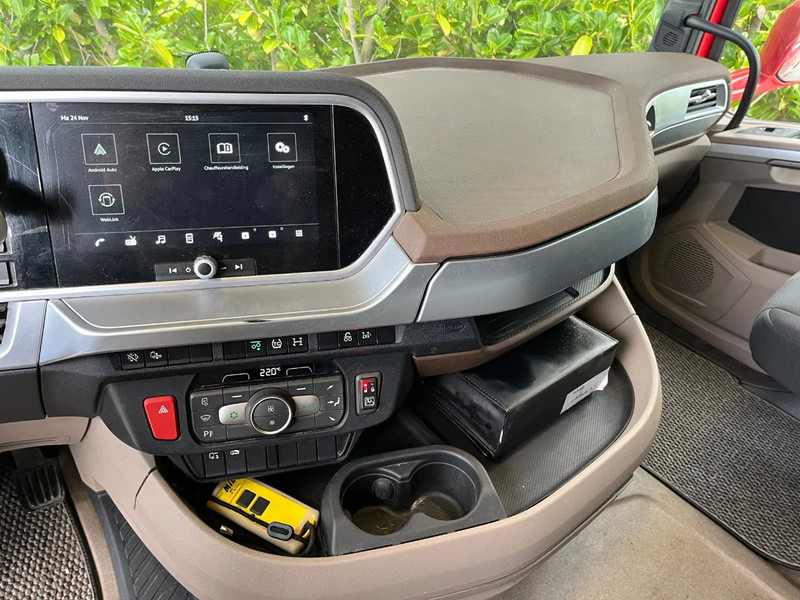 Dropside/ Flatbed truck DAF XG+ 530 FAS Euro6 Full-Air: picture 15 Dropside/ Flatbed truck DAF XG+ 530 FAS Euro6 Full-Air: picture 15