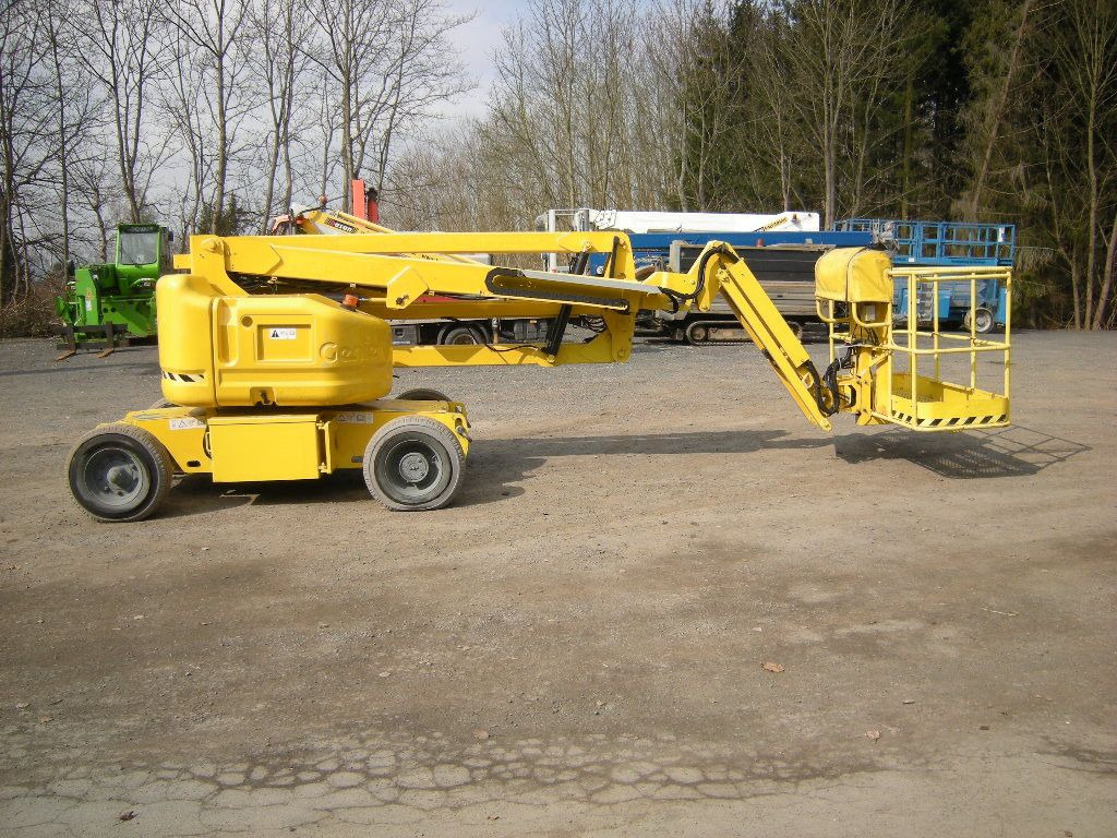 Truck mounted aerial platform Genie Arbeitsbühne Genie Z 45/25 J, 15,8 m: picture 18