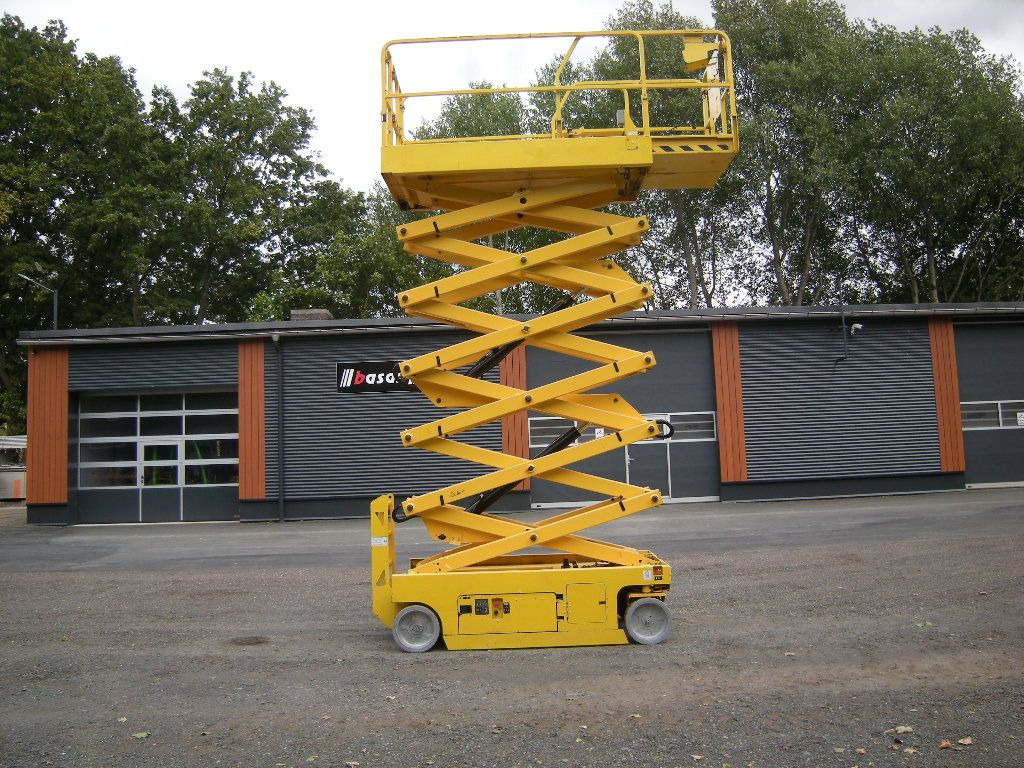 Genie GS 4047 Scherenarbeitsbühne Genie 14 m - Truck mounted aerial platform: picture 1 Genie GS 4047 Scherenarbeitsbühne Genie 14 m - Truck mounted aerial platform: picture 1