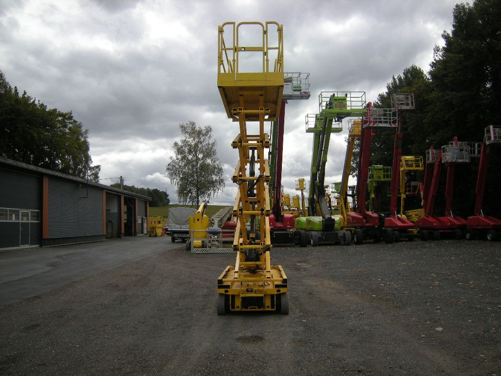 Genie GS 4047 Scherenarbeitsbühne Genie 14 m - Truck mounted aerial platform: picture 3 Genie GS 4047 Scherenarbeitsbühne Genie 14 m - Truck mounted aerial platform: picture 3