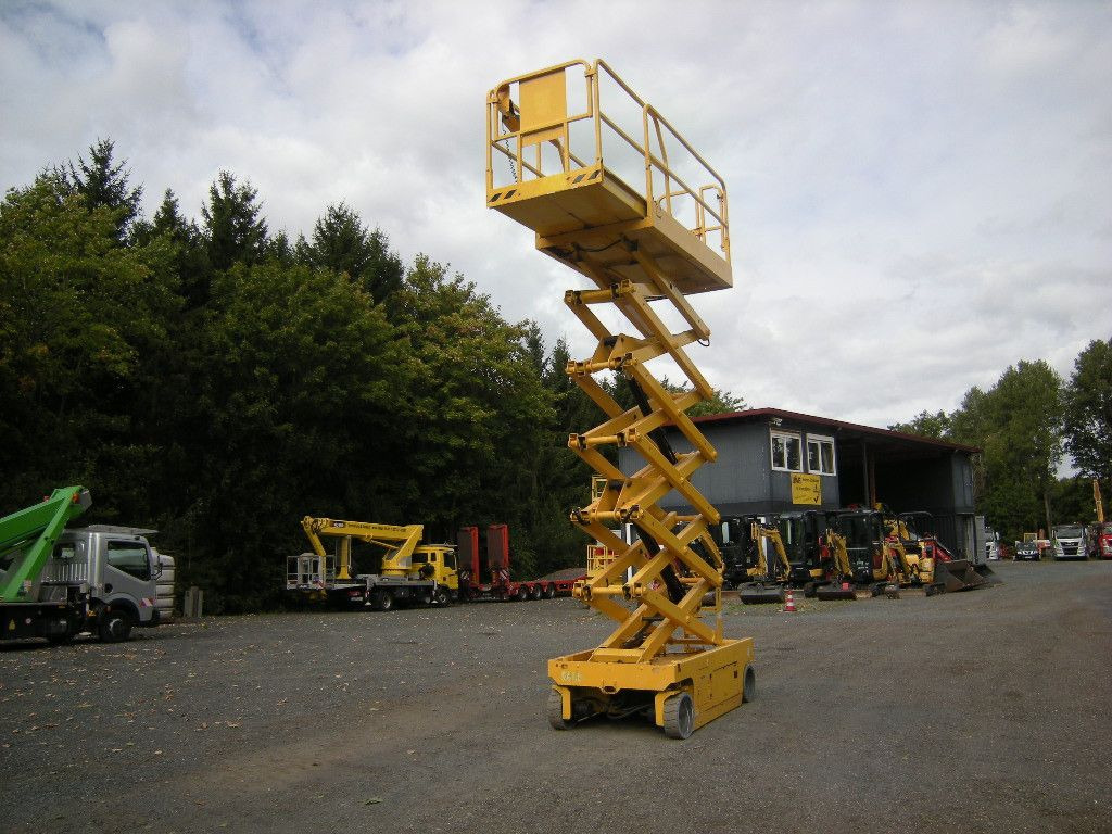 Genie GS 4047 Scherenarbeitsbühne Genie 14 m - Truck mounted aerial platform: picture 4 Genie GS 4047 Scherenarbeitsbühne Genie 14 m - Truck mounted aerial platform: picture 4