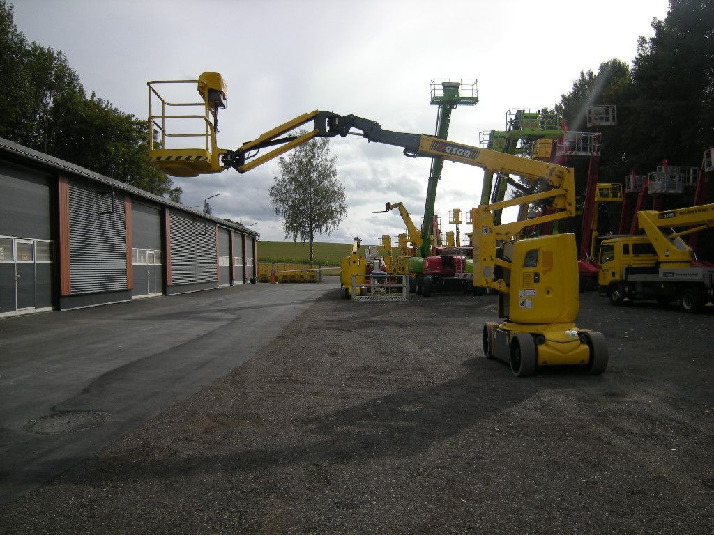 Haulotte HA12CJ+ , AH 12m, Korbarm drehbar - Truck mounted aerial platform: picture 4 Haulotte HA12CJ+ , AH 12m, Korbarm drehbar - Truck mounted aerial platform: picture 4