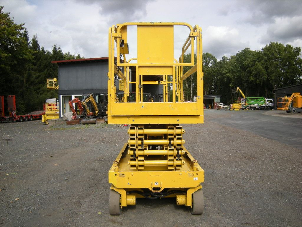 Truck mounted aerial platform JLG 3246, Scherenarbeitsbühne, 11,9 m: picture 21