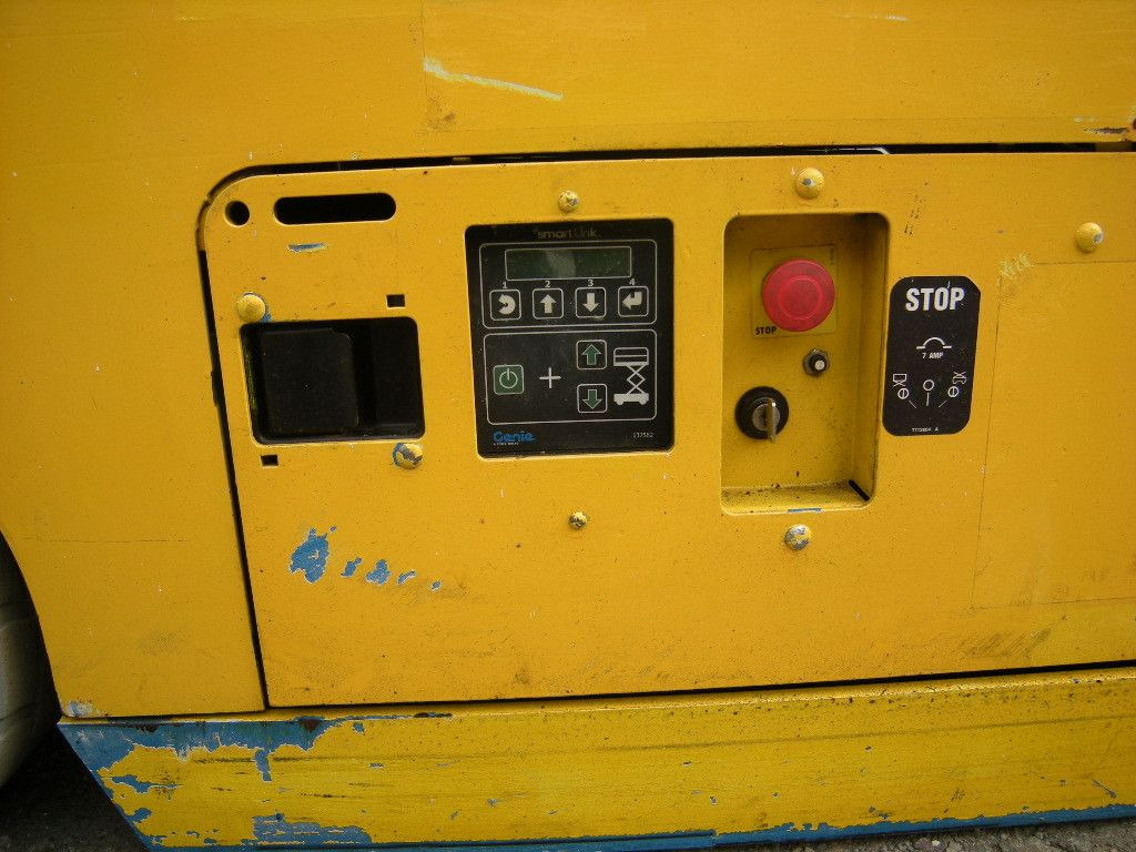Truck mounted aerial platform JLG 3246, Scherenarbeitsbühne, 11,9 m: picture 12