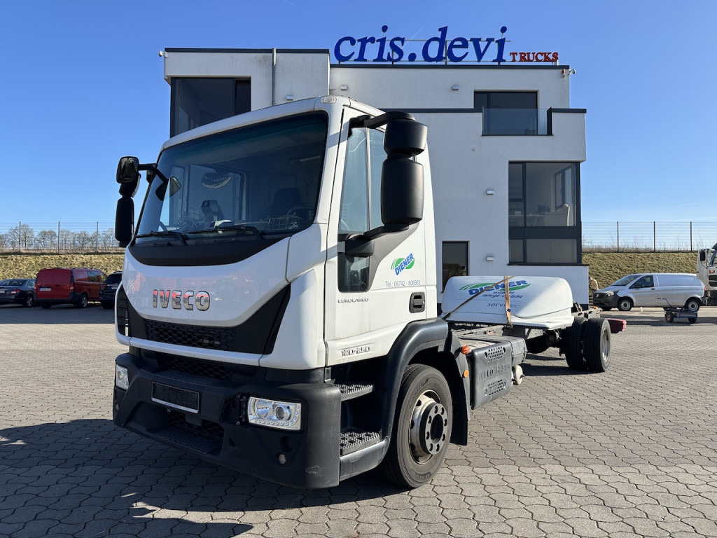 Iveco 120E25 Eurocargo 4x2 Fahrgestell - Box truck: picture 1 Iveco 120E25 Eurocargo 4x2 Fahrgestell - Box truck: picture 1