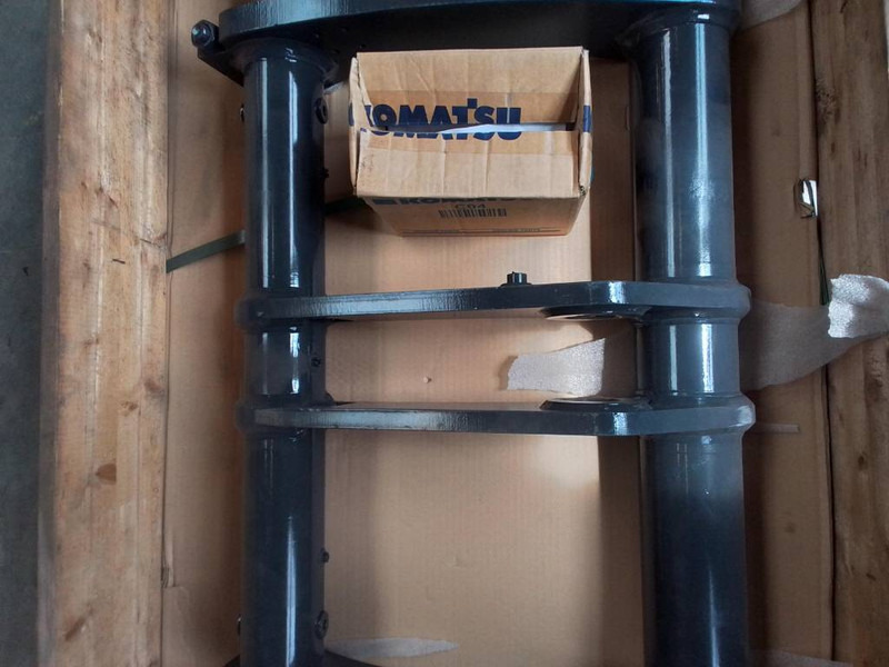 Komatsu WA100 Quick coupler 42W-70-21402 - Quick coupler for Construction machinery: picture 2 Komatsu WA100 Quick coupler 42W-70-21402 - Quick coupler for Construction machinery: picture 2