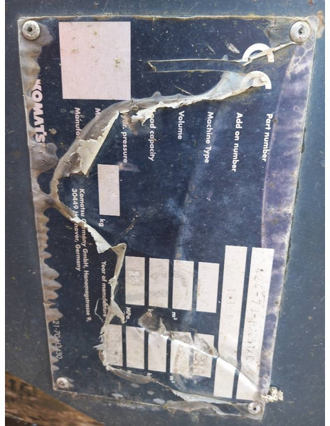 Komatsu WA380-8 Quick coupler & Bucket - Bucket for Construction machinery: picture 5 Komatsu WA380-8 Quick coupler & Bucket - Bucket for Construction machinery: picture 5