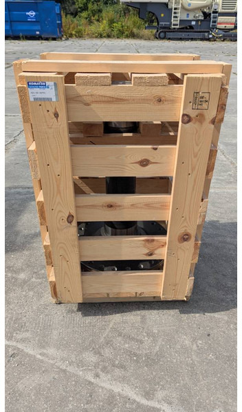 Komatsu WA480-8 SHAFT 421-22-H2731 - Axle and parts for Construction machinery: picture 5 Komatsu WA480-8 SHAFT 421-22-H2731 - Axle and parts for Construction machinery: picture 5