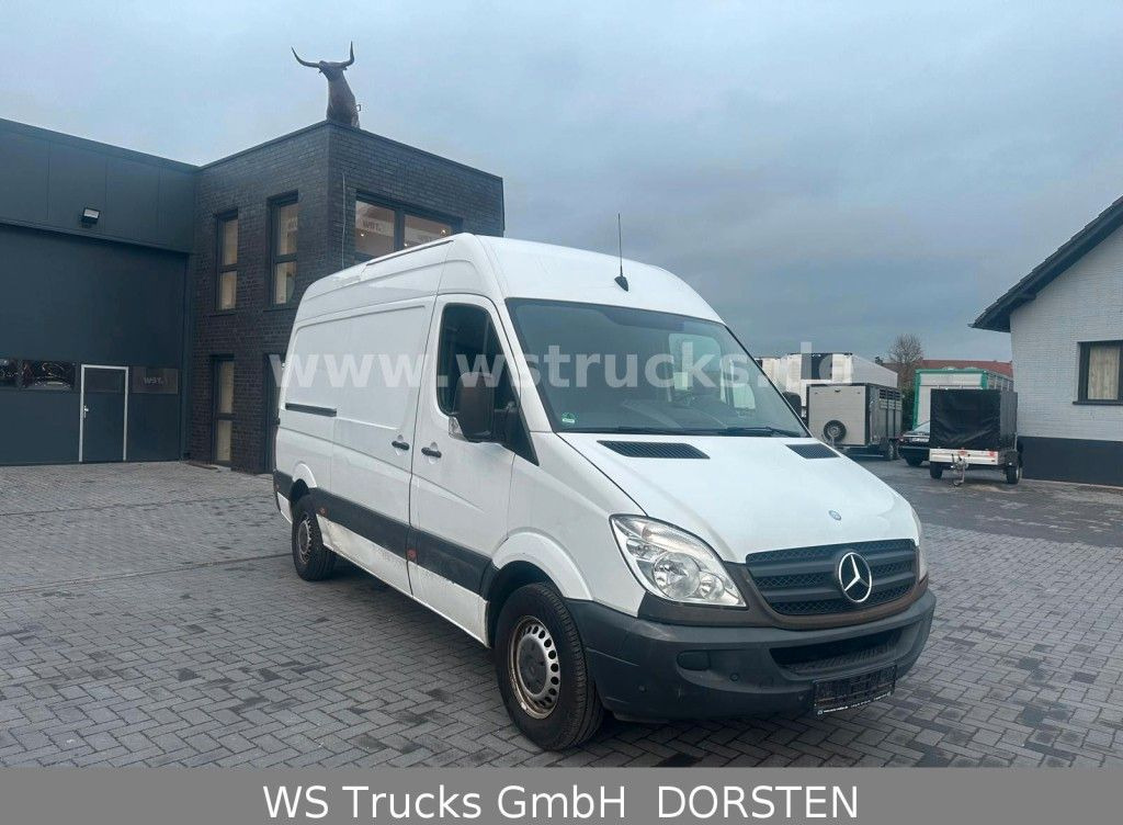 Mercedes-Benz Sprinter II Kasten 216 CDI Hoch/Lang - Car: picture 5 Mercedes-Benz Sprinter II Kasten 216 CDI Hoch/Lang - Car: picture 5
