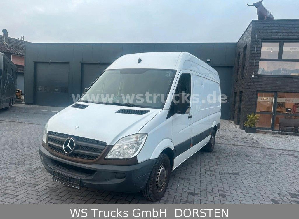 Mercedes-Benz Sprinter II Kasten 216 CDI Hoch/Lang - Car: picture 2 Mercedes-Benz Sprinter II Kasten 216 CDI Hoch/Lang - Car: picture 2