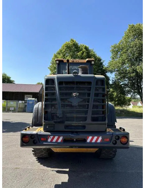 Hyundai HL730-9A 4X4 Radlader Mulch-/Klappschaufel KLIMA A HL730-9A 4X4 Radlader Mulch-/Klappschaufel KLIMA A/C - Wheel loader: picture 5 Hyundai HL730-9A 4X4 Radlader Mulch-/Klappschaufel KLIMA A HL730-9A 4X4 Radlader Mulch-/Klappschaufel KLIMA A/C - Wheel loader: picture 5
