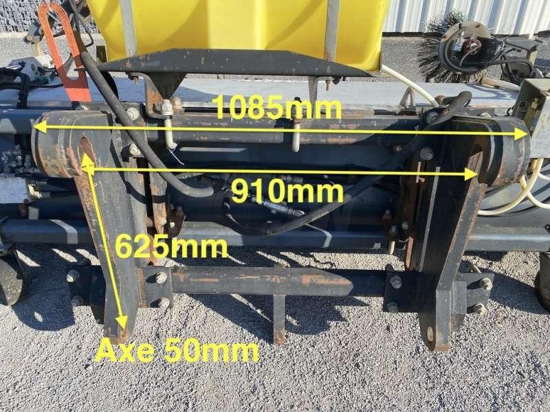 EMILY 2900mm - Attache Chargeurs CATERPILLAR / VOLVO - Broom: picture 5 EMILY 2900mm - Attache Chargeurs CATERPILLAR / VOLVO - Broom: picture 5