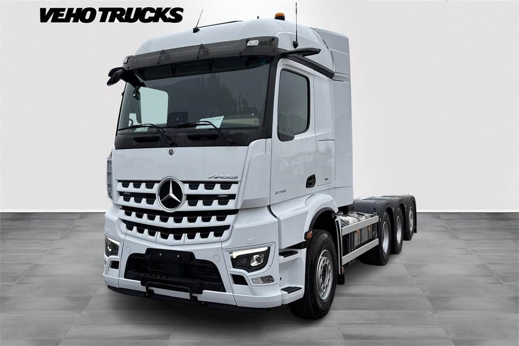 Mercedes-Benz AROCS 3253 8x4 Koukkuauto - Hook lift truck: picture 1 Mercedes-Benz AROCS 3253 8x4 Koukkuauto - Hook lift truck: picture 1