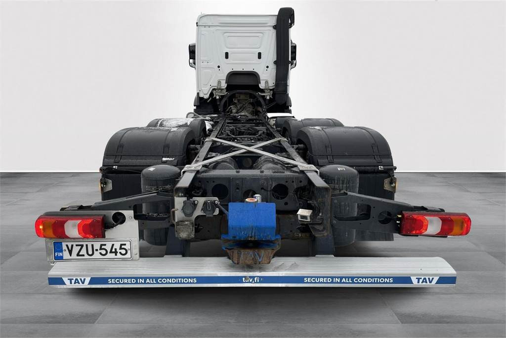 Mercedes-Benz Actros 2551L 6x2 alusta - Cab chassis truck: picture 4 Mercedes-Benz Actros 2551L 6x2 alusta - Cab chassis truck: picture 4