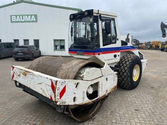 Bomag BW 213 D H-4 BVC - Roller: picture 1 Bomag BW 213 D H-4 BVC - Roller: picture 1